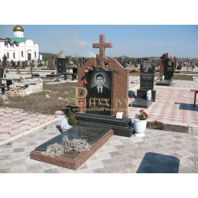 Памятник комбинированный 05 — ritualum.ru
